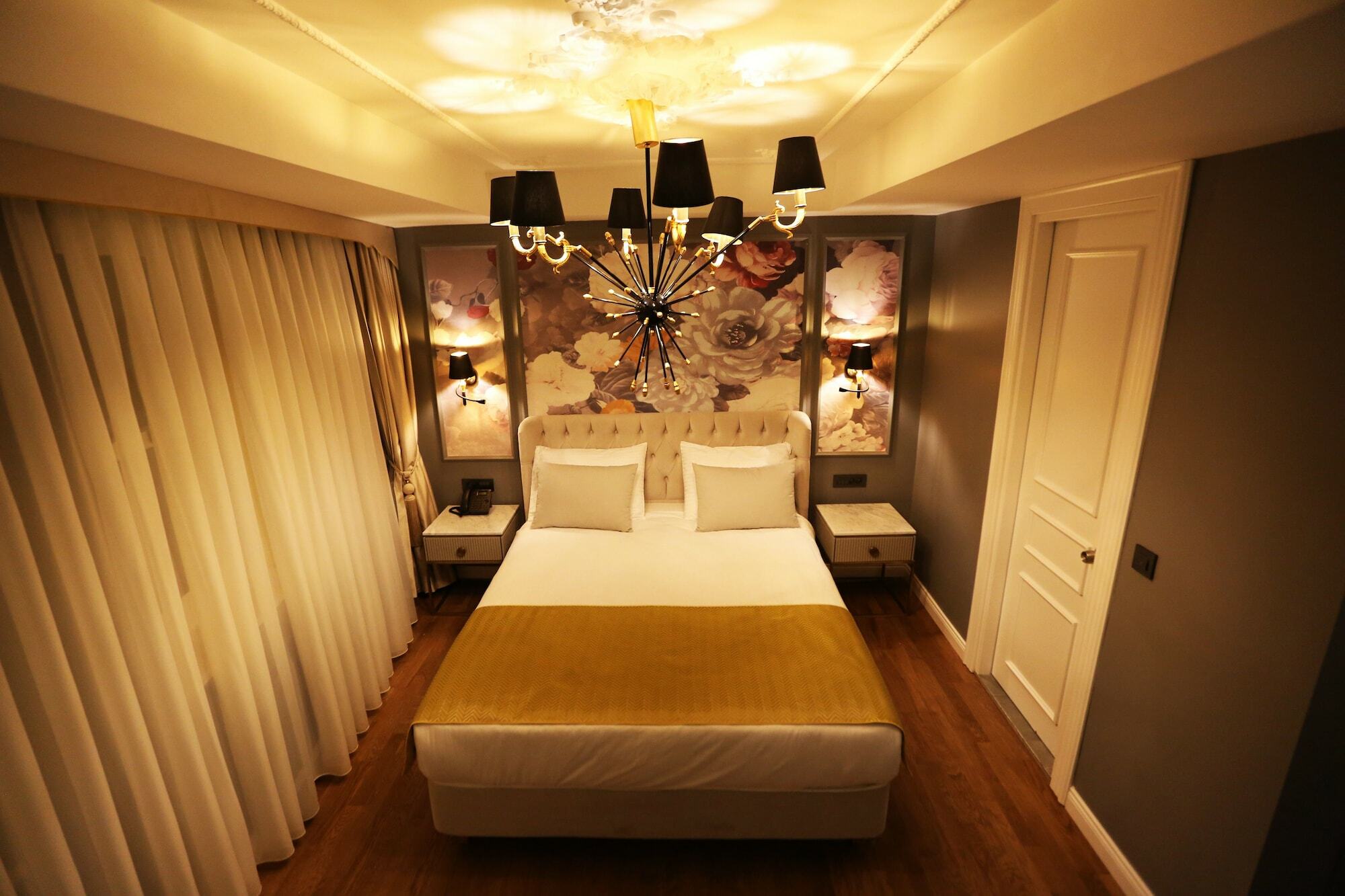 Royal Tophane Istanbul Luaran gambar